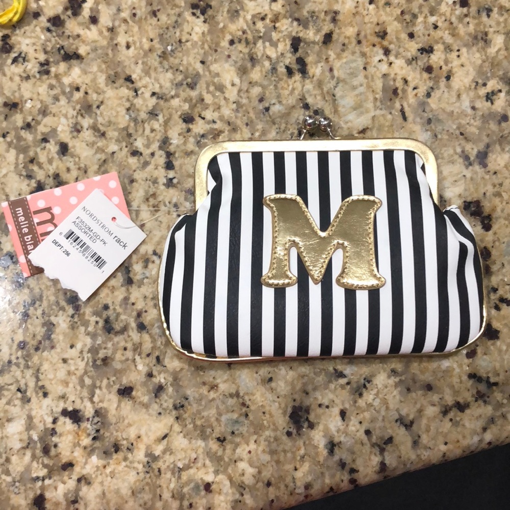 clutch purse